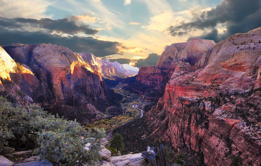 Angels Landing Sunset. Zion National Park